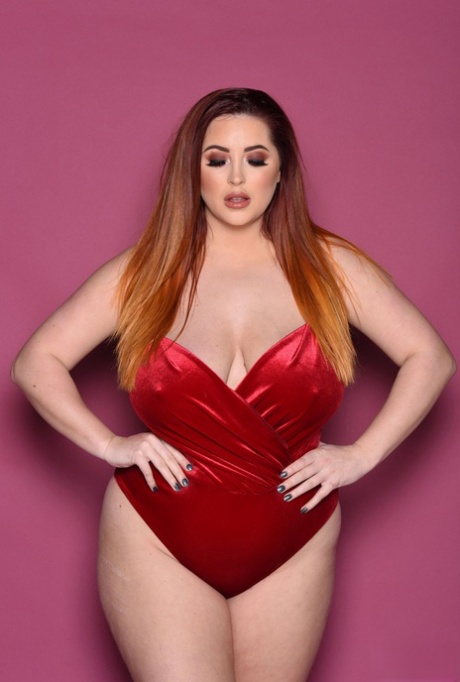 Lucy Vixen star du porno gratuit galeries