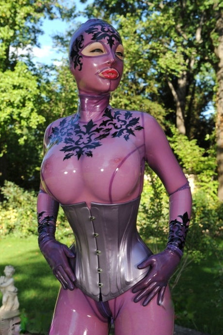 Latex Lucy mannequin archive